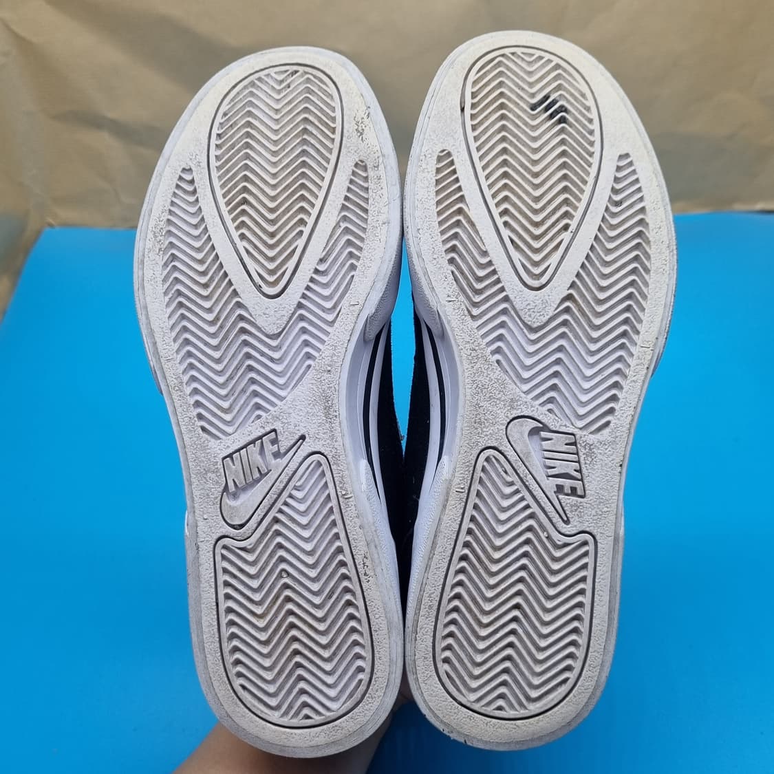 나이키 gts16 운동화220 상품이미지3