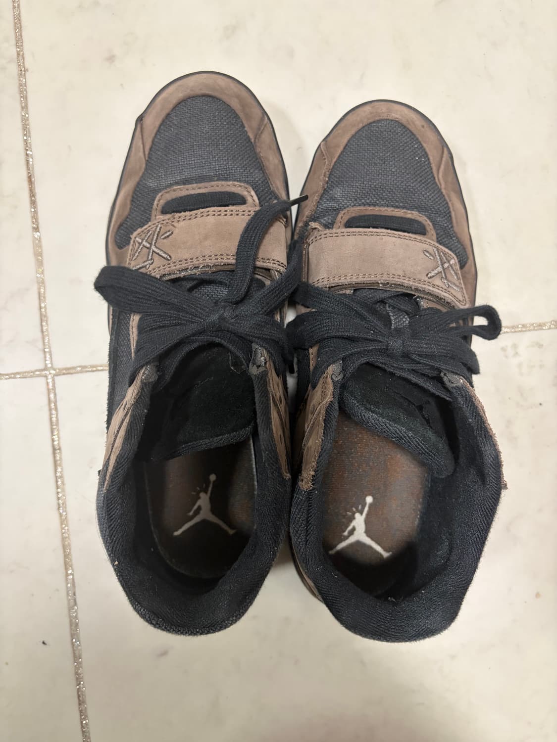 나이키 점프맨잭 다크모카 트래비스스캇 상품이미지4