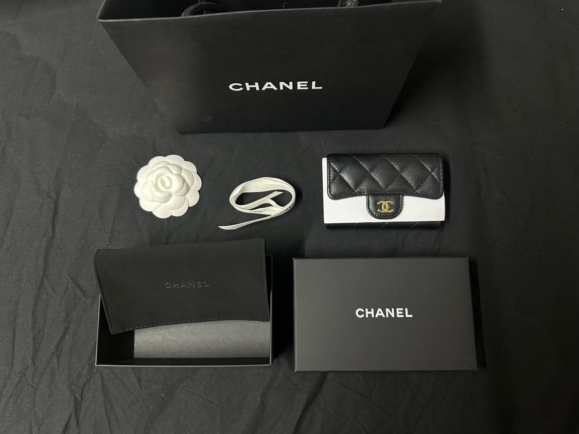 샤넬 클래식 똑딱이 금장 내장지퍼 상품이미지1