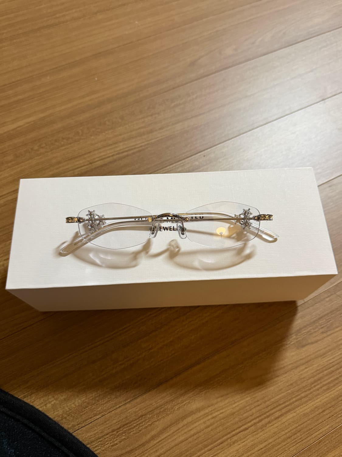 젠틀 몬스터 글리츠 02 실버 클리어 상품이미지1