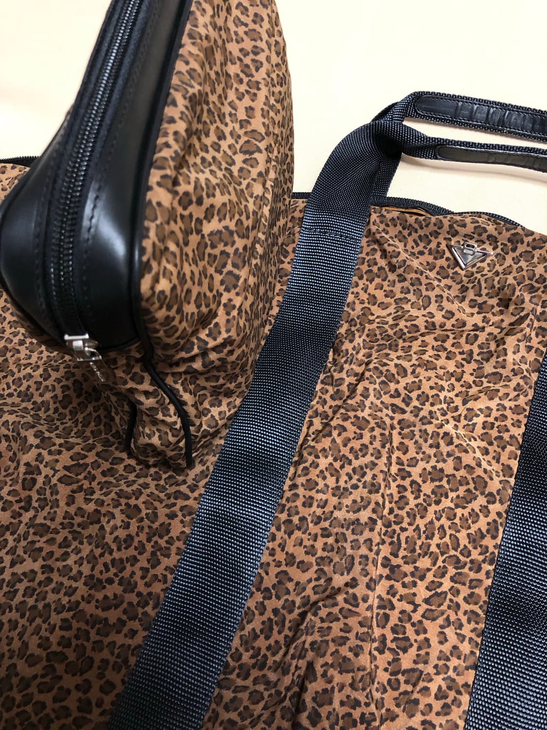 보테가베네타 레오파드 더플백 상품이미지3