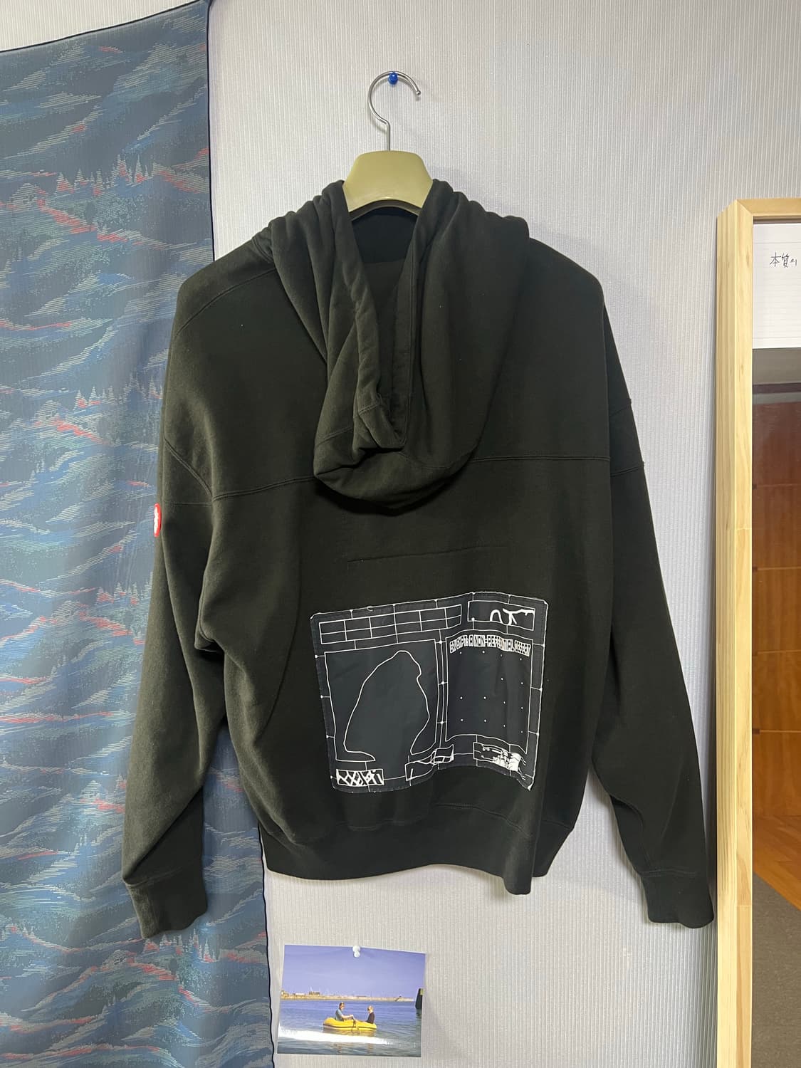 Curved switch hoodie L size 후루츠패밀리