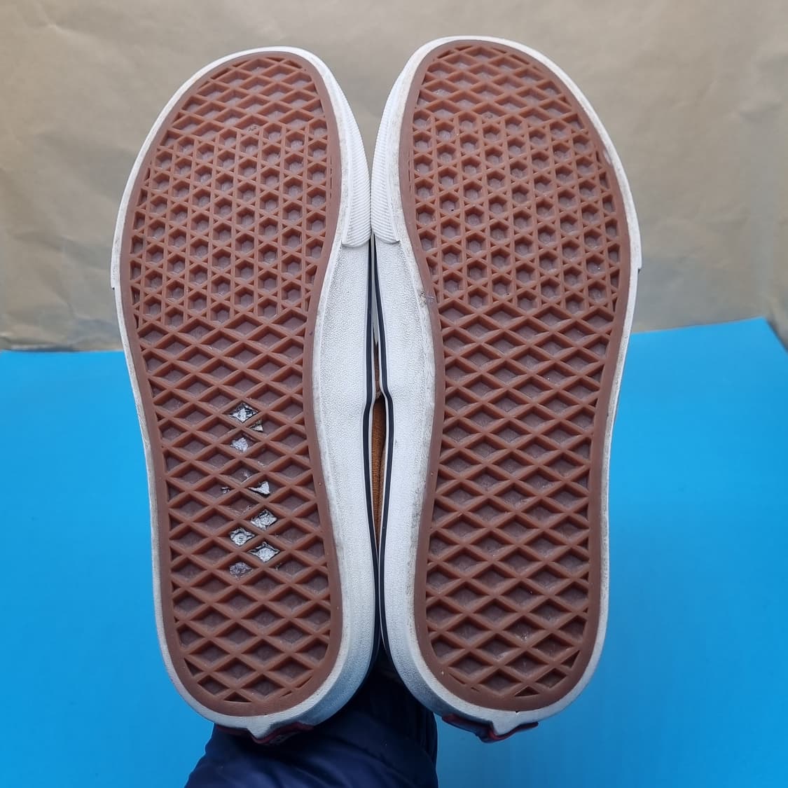 반스 어센틱 솔트워시 스니커즈 250 상품이미지3