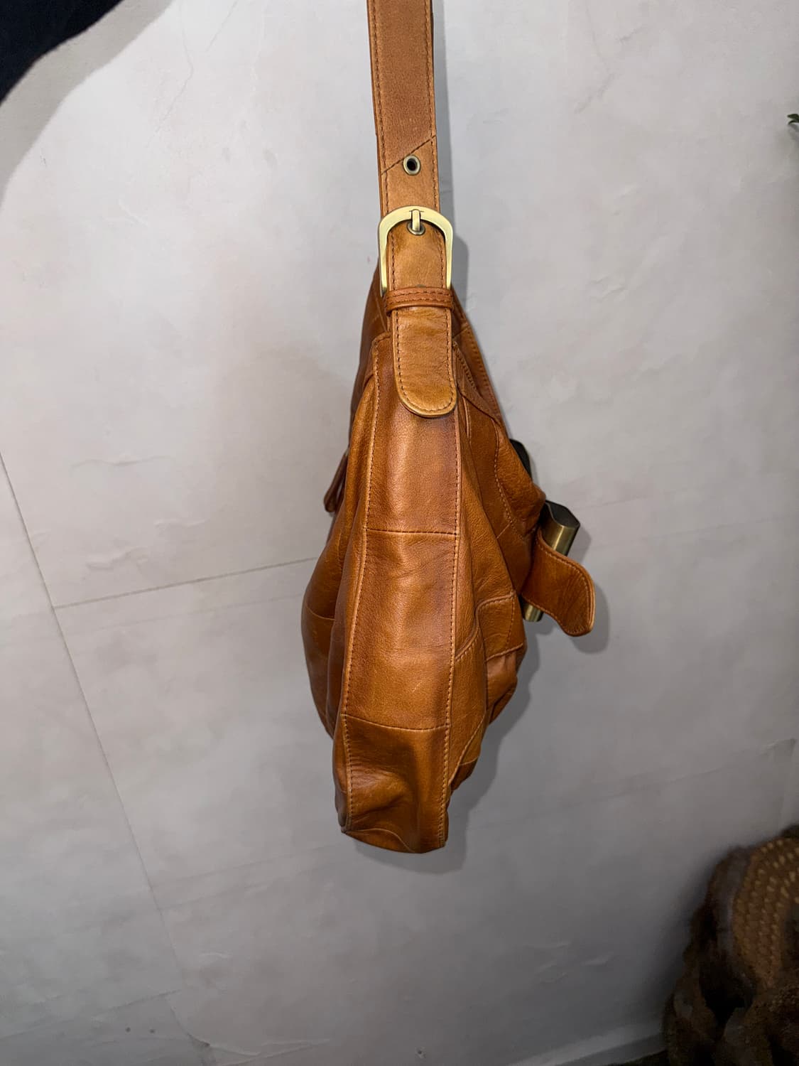 Camel brown ribbon buckle shoulder bag 상품이미지3