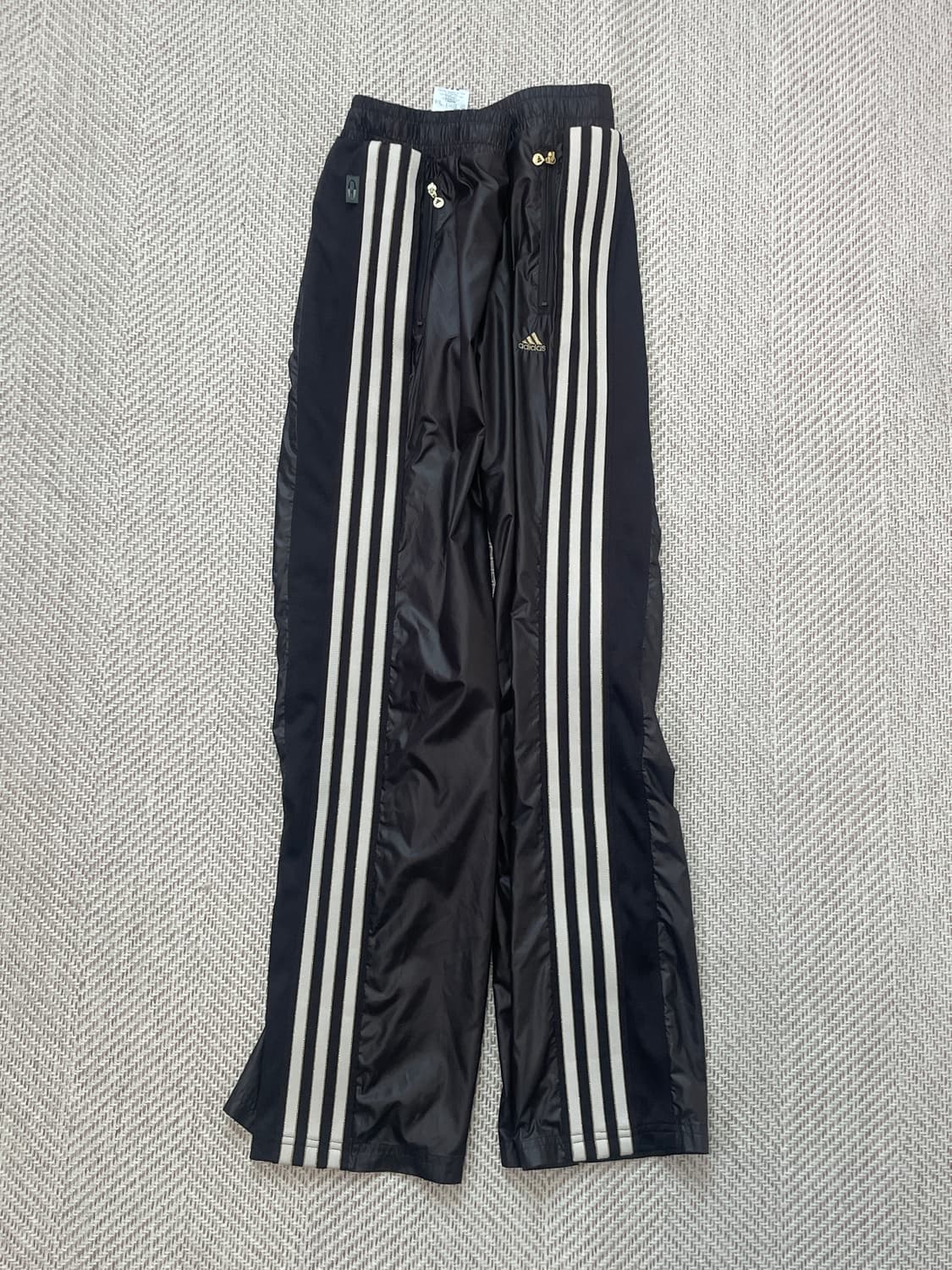 아디다스 브라운 유광 나일론 트랙팬츠 J04136 상품이미지6