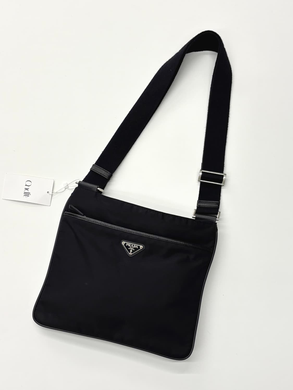 Prada 프라다 삼각로고 나일론 메신저백 상품이미지1