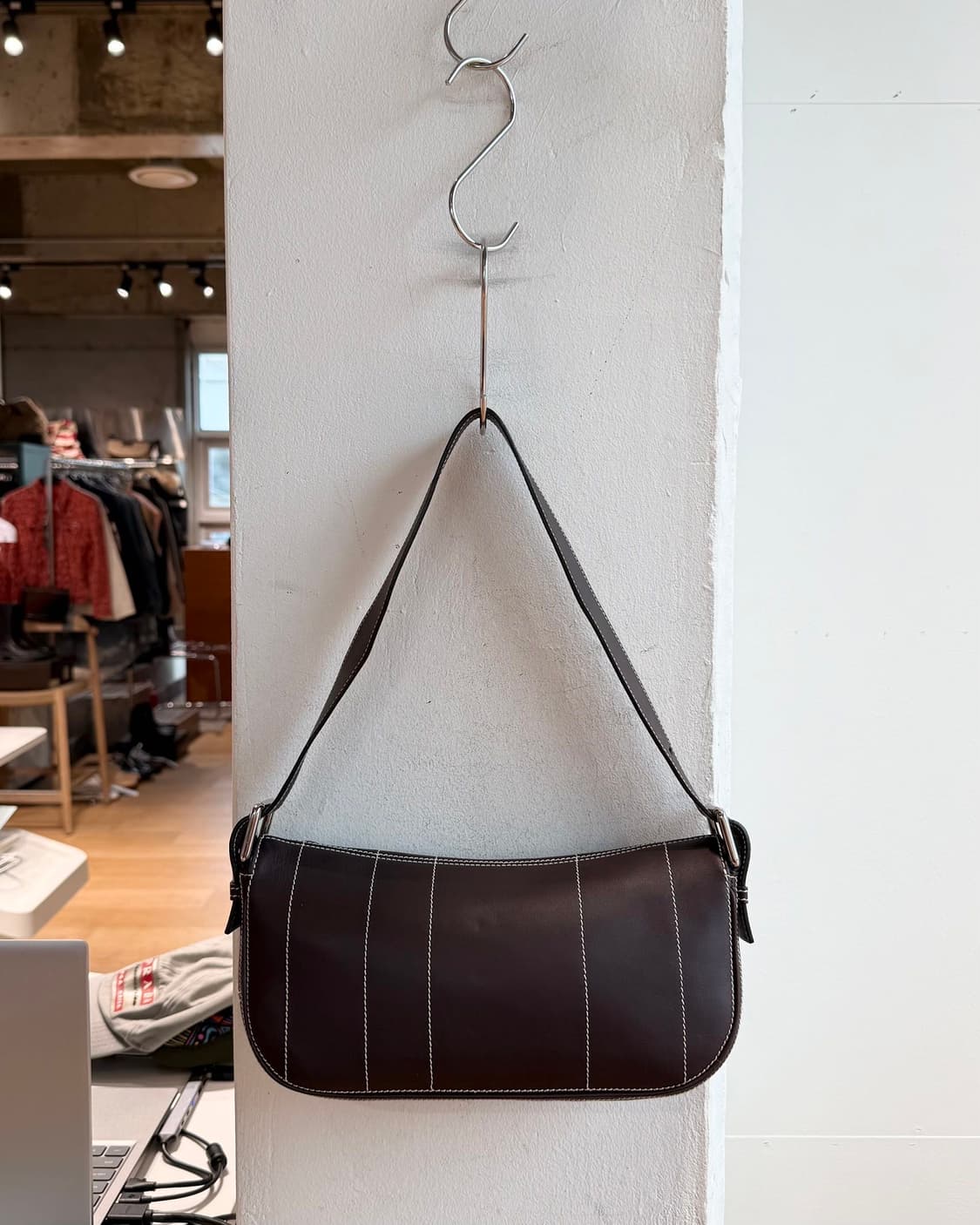 셀린느 브라운 유로디세이 코인백  상품이미지4