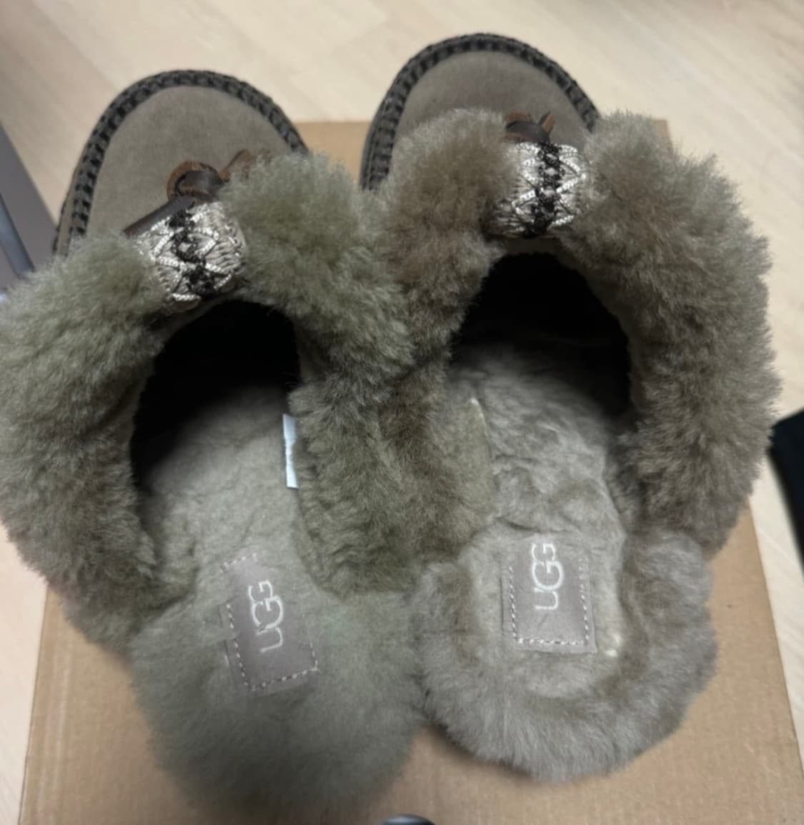 UGG 어그 디스케트 알파인 240 W7 상품이미지2