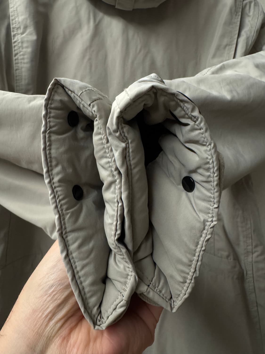 스톤아일랜드 마이크로랩스 11주년 프리마로프트 패딩 자켓 상품이미지3