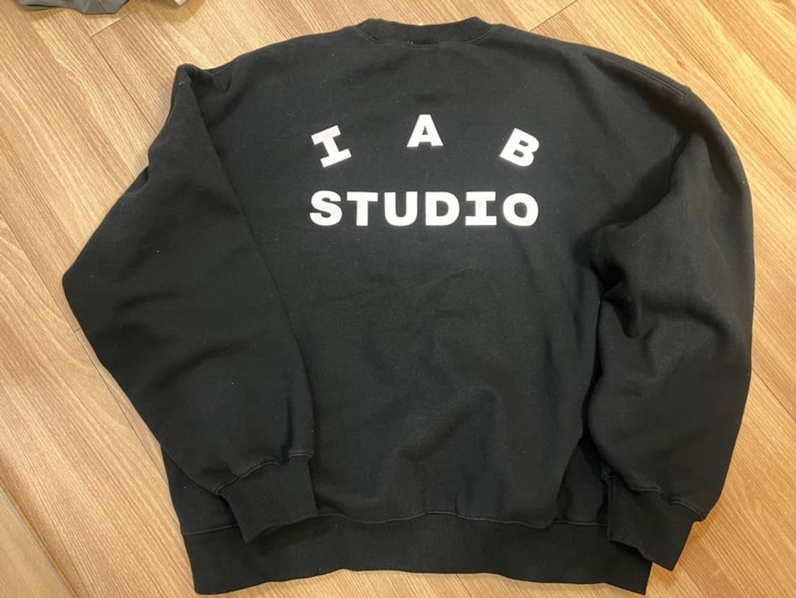 아이앱스튜디오 불랙 맨투맨 L 상품이미지2