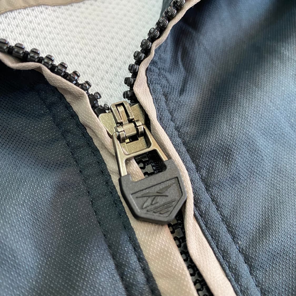 [L] Reebok 올드스쿨 나일론 자켓 상품이미지6