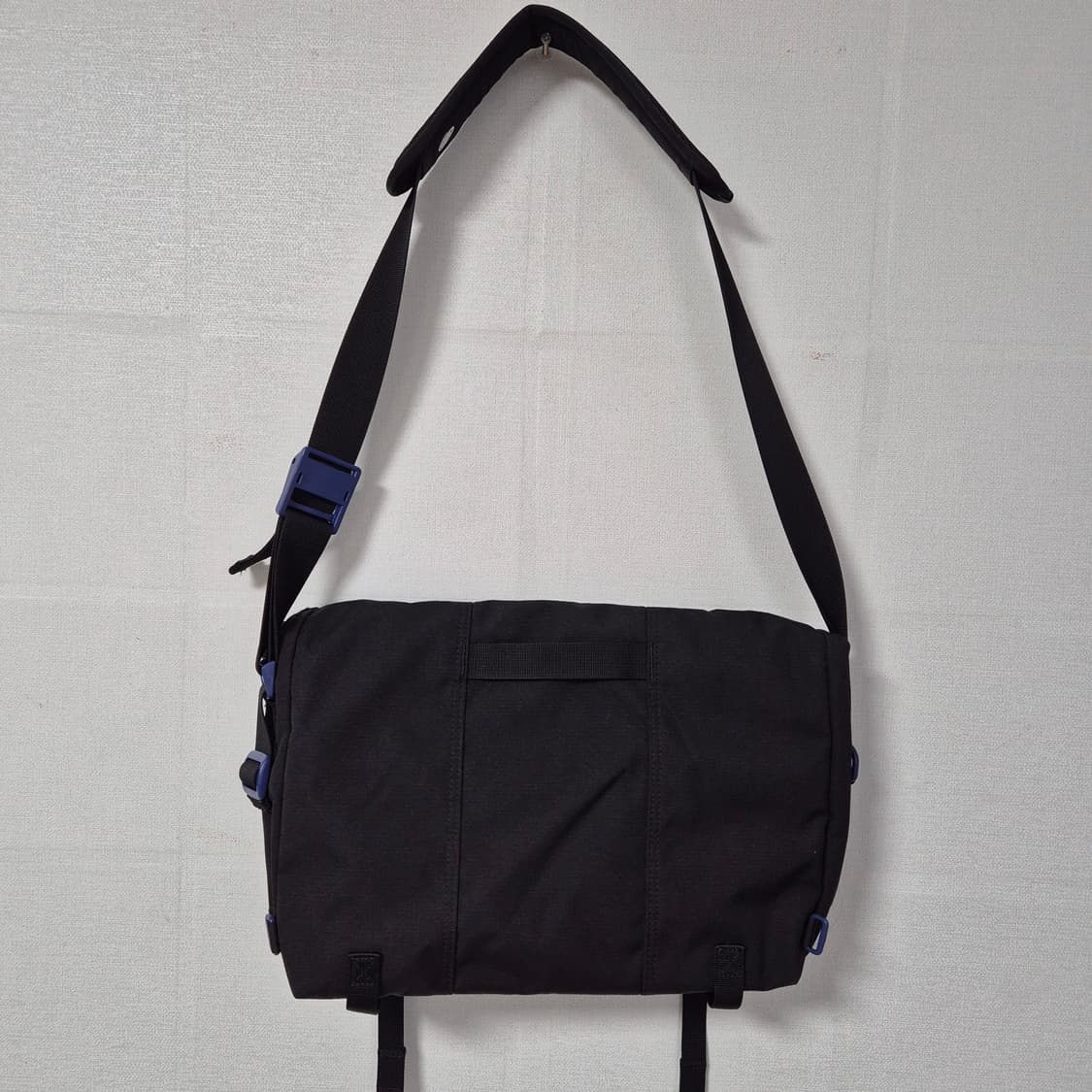 팀벅2 블랙 메신저백 가방 상품이미지2