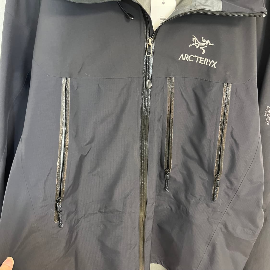 Arc’teryx Theta AR Gore-Tex windbreaker 상품이미지7