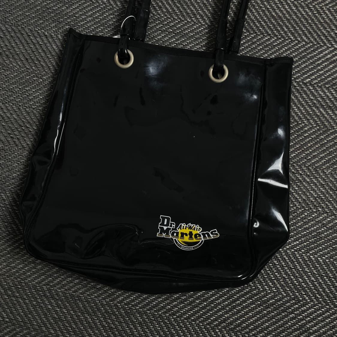 닥터마틴 코팅 글로시 토트백 블랙o 3969 상품이미지2