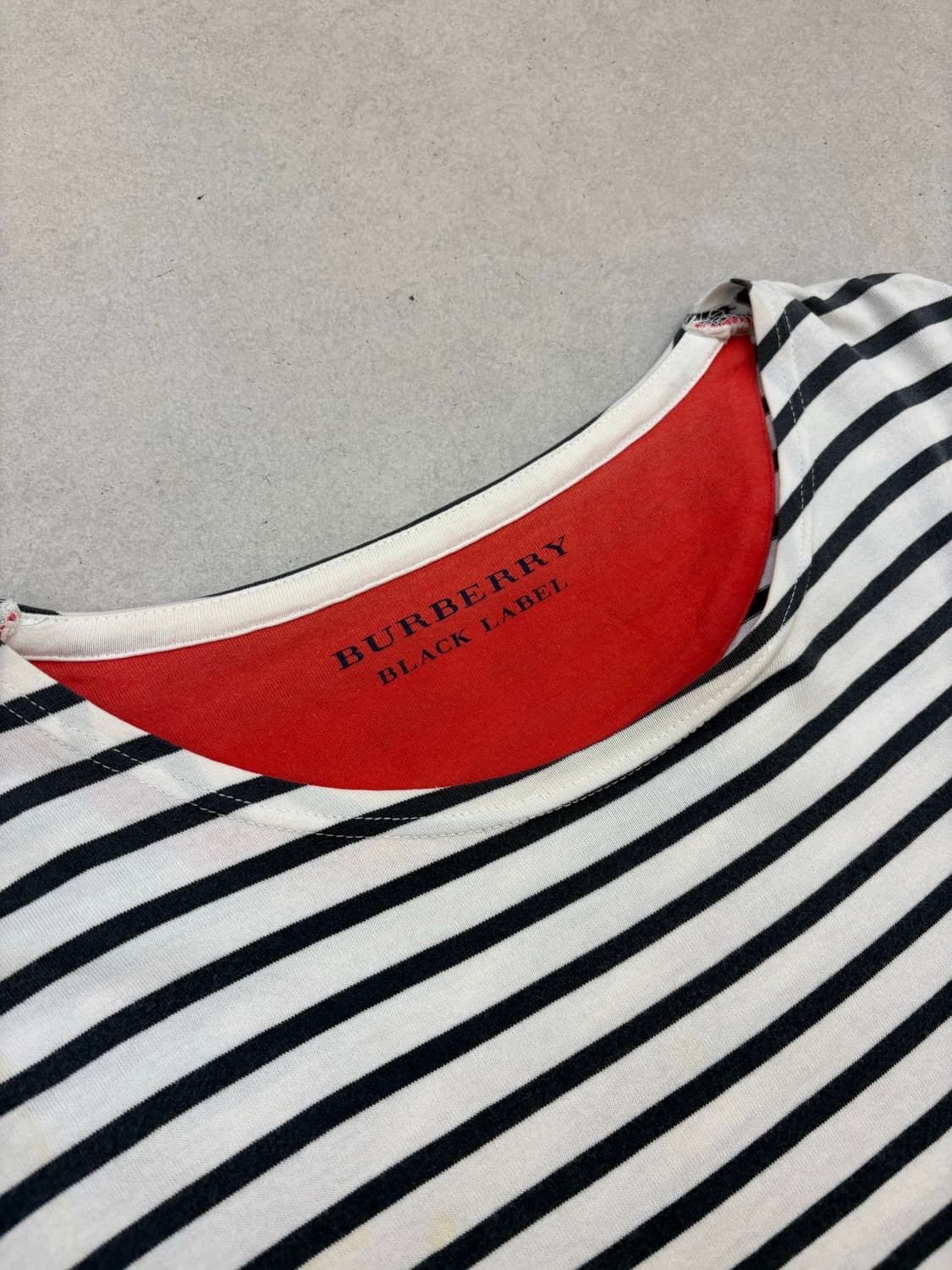 버버리 블랙라벨 스트라이프 반팔 상품이미지4