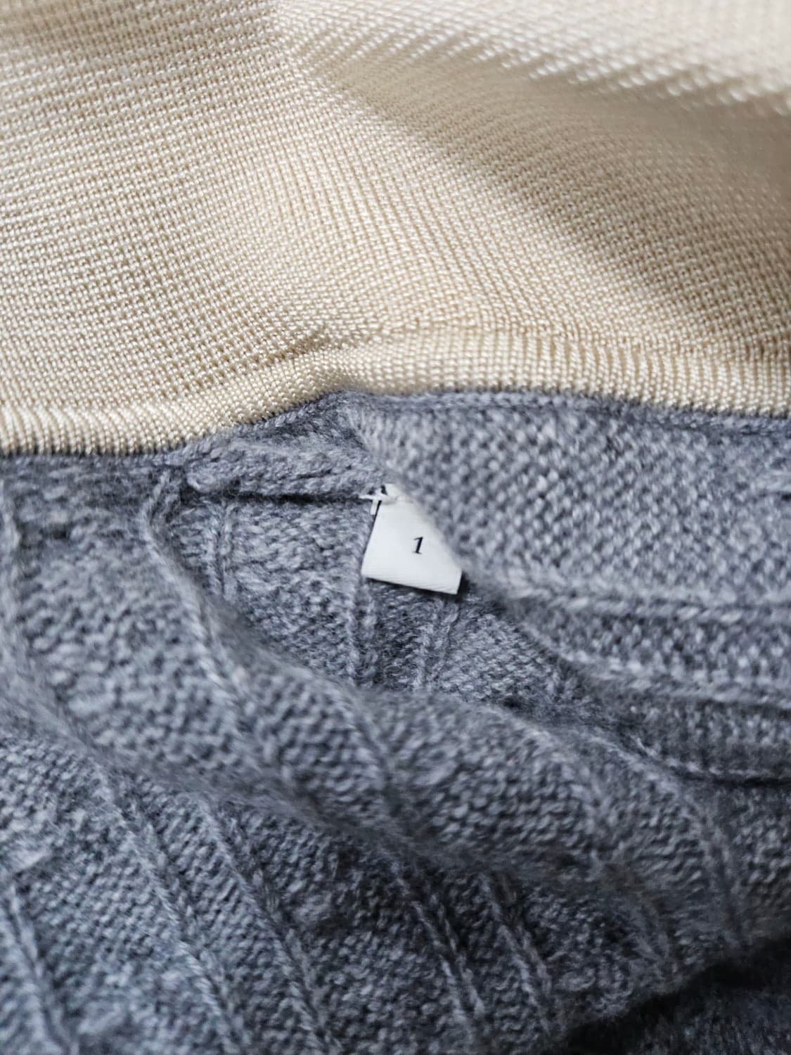 산드로 캐시미어 울 혼방 케이블 콘트라스트 칼라 가디건 1 상품이미지5