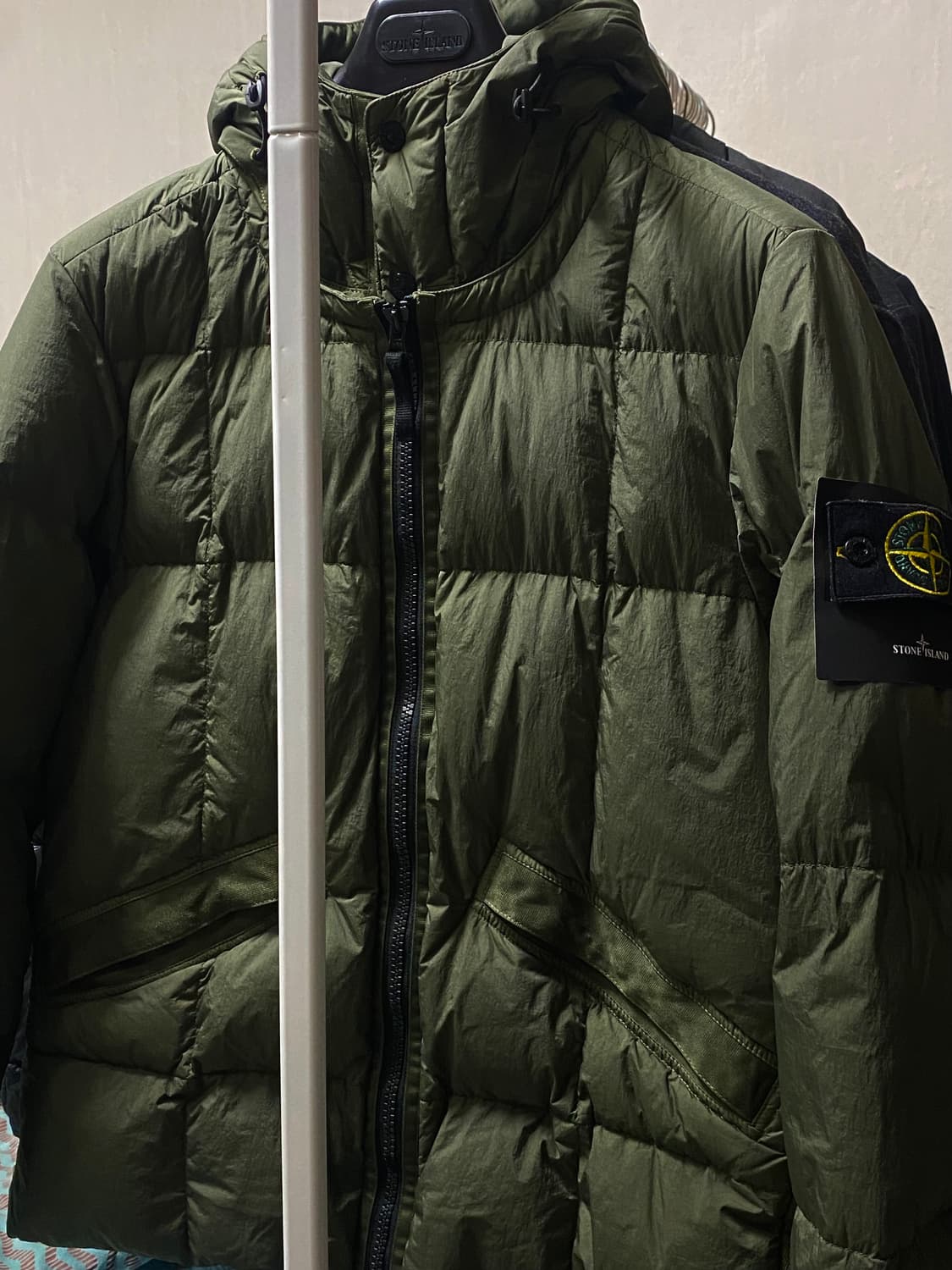 스톤아일랜드 크링클랩스 패딩 M(100) 극미중고 상품이미지1