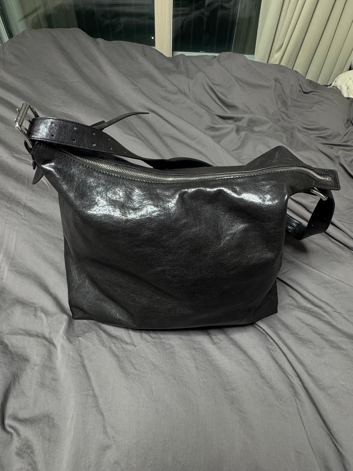 르메르 호보백 다크초콜렛색상 상품이미지1