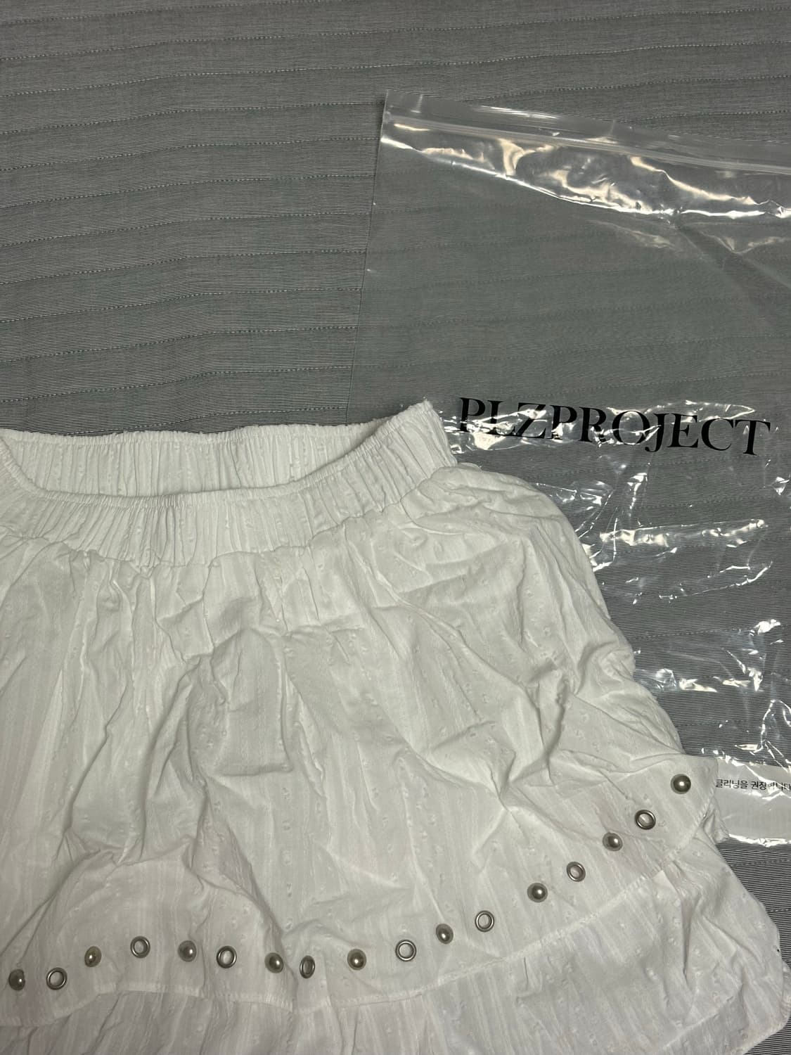 PLZPROJECT STUD SKIRT 새상품 판매합니다. 상품이미지2