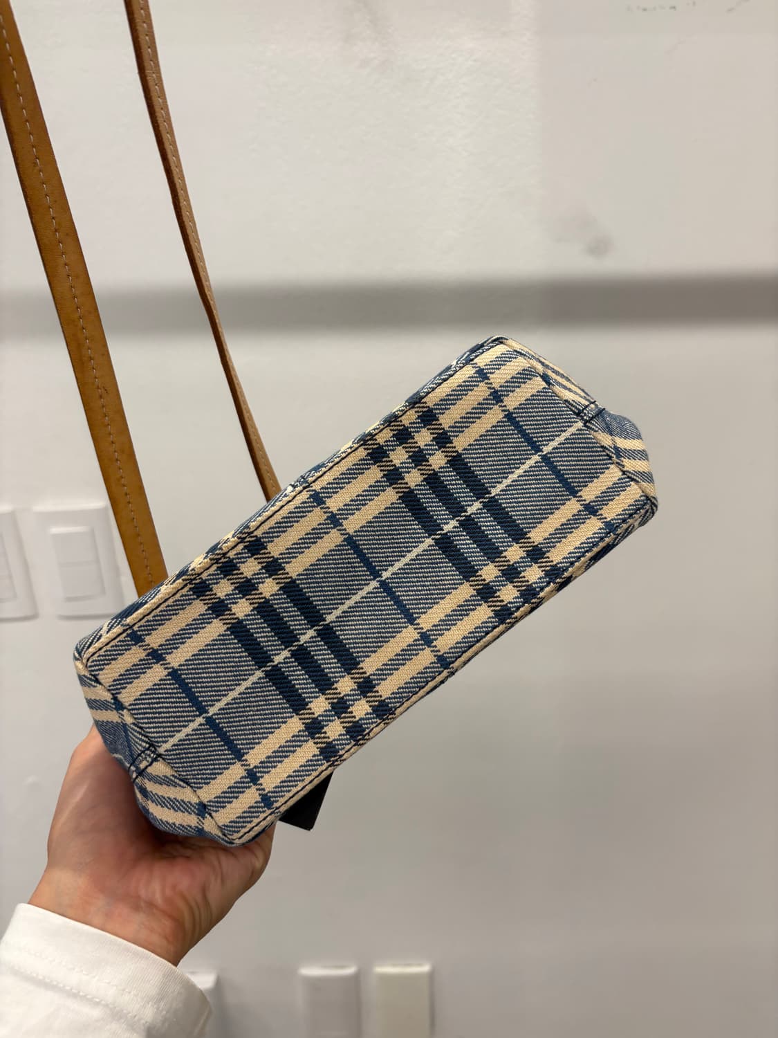 Burberry blue check cross bag 상품이미지9