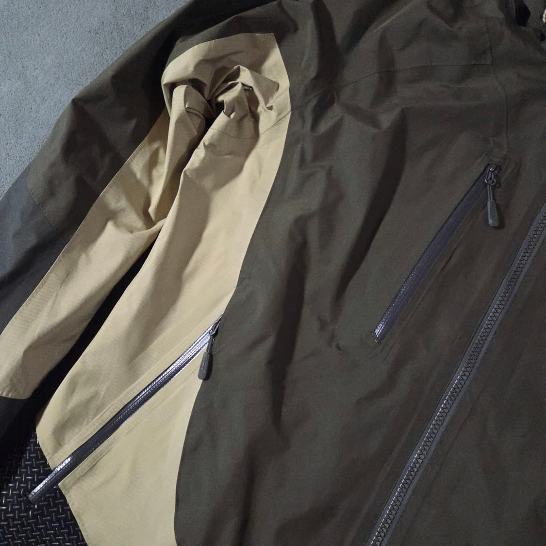 디스커버리 고어텍스 방수 자켓 바람막이 100 L 상품이미지5