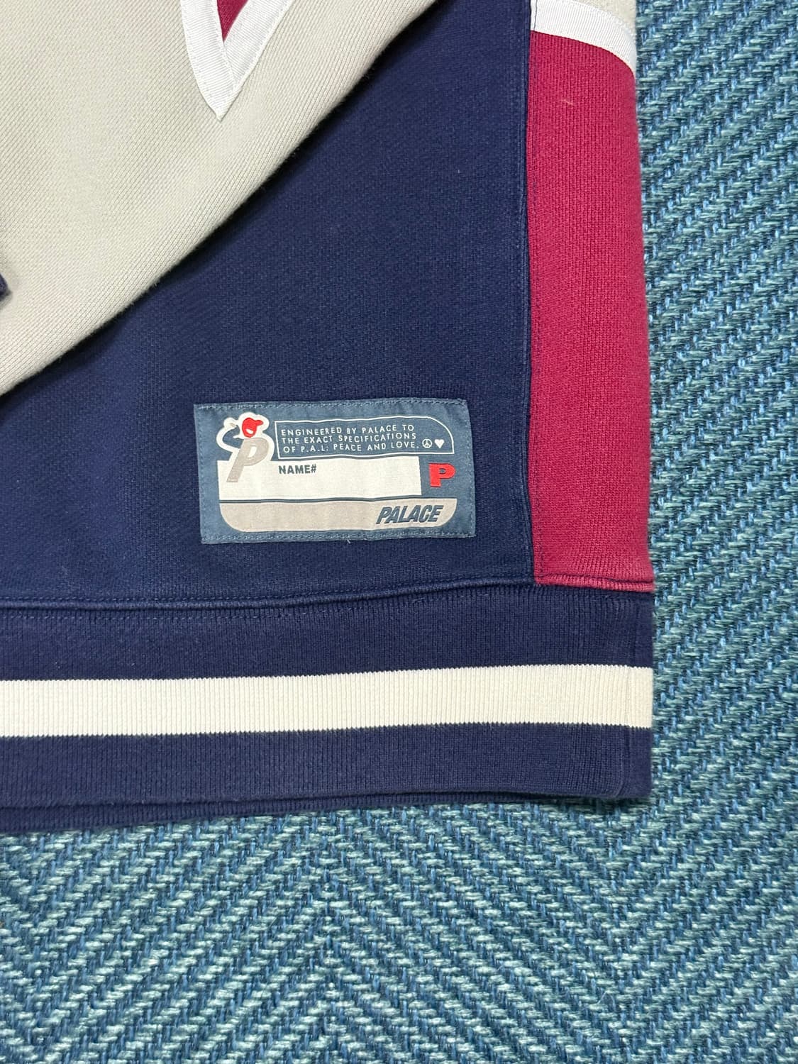 팔라스 볼트 크루넥 네이비 레드 21FW (희귀) 상품이미지2