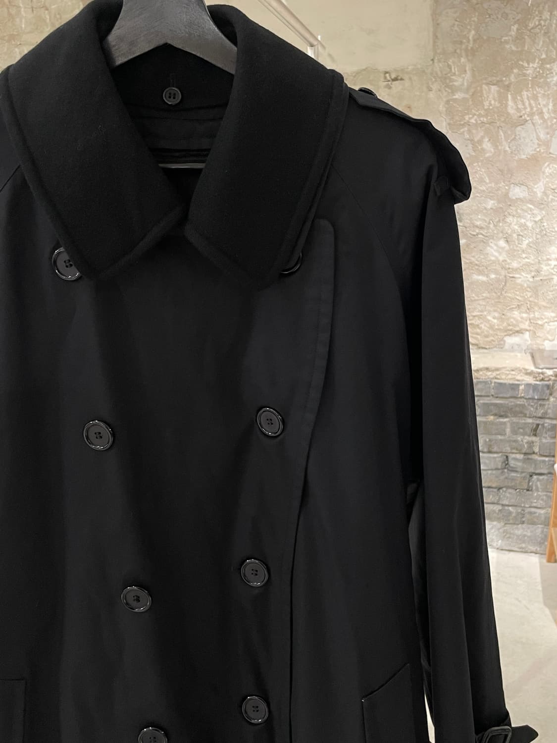 버버리 블랙 클래식 벨티드 트렌치 코트 상품이미지3