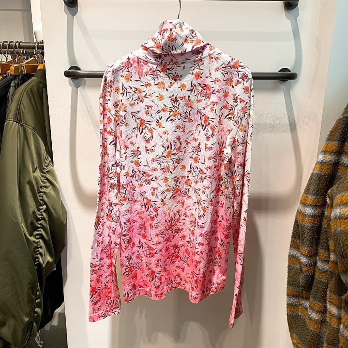 ACNE 아크네 스튜디오 남성 터틀넥 얇은 면 니트 상품이미지1