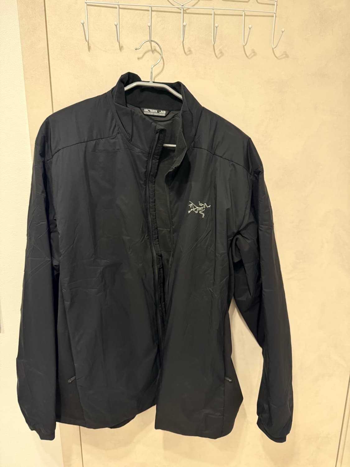 새상품) XL아더에러 니트집업판매 상품이미지3