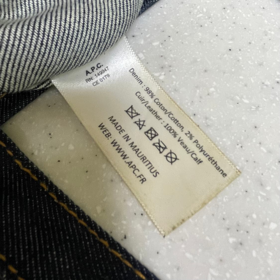 아페쎄 악셀 스몰 토트백 네이비 상품이미지8