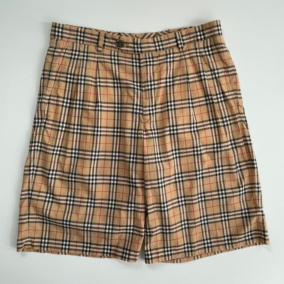 Burberry 노바체크 크레스트 자수 하프팬츠 상품이미지3