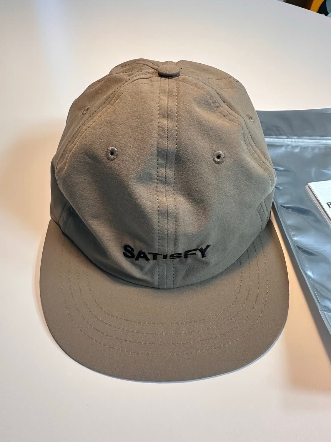 satisfy 새티스파이 피스쉘 러닝캡 상품이미지1