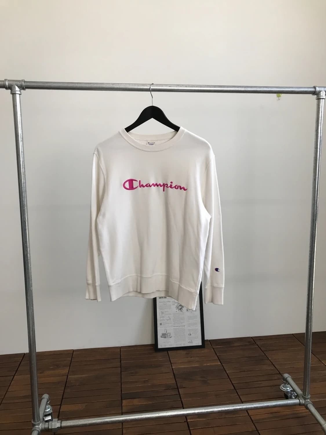 Champion Script Logo Sweatshirt White 상품이미지4