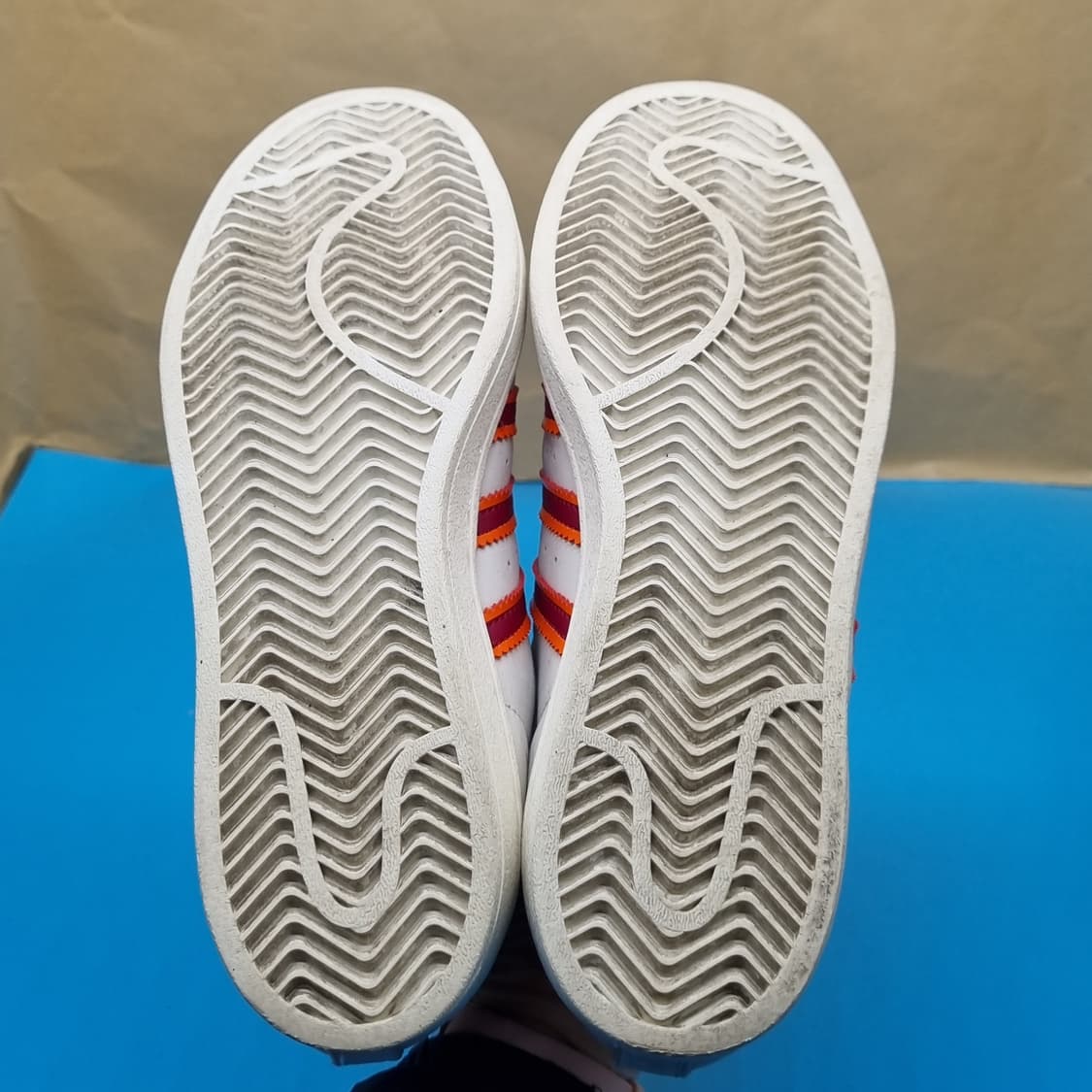 아디다스 슈퍼스타 여성스니커즈240  상품이미지3