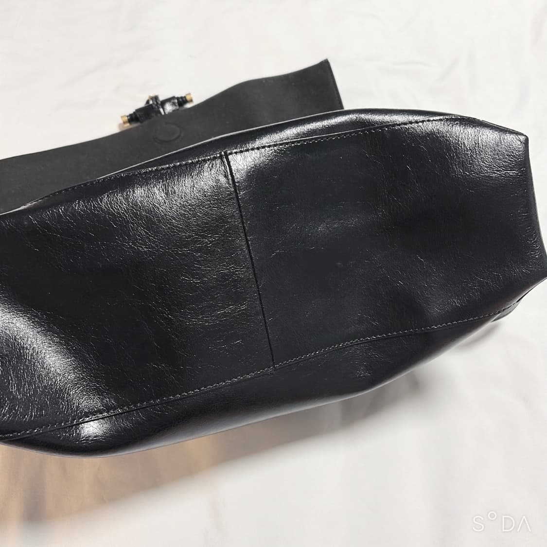 루에브르 삭드자뎅 소가죽 숄더백 상품이미지5