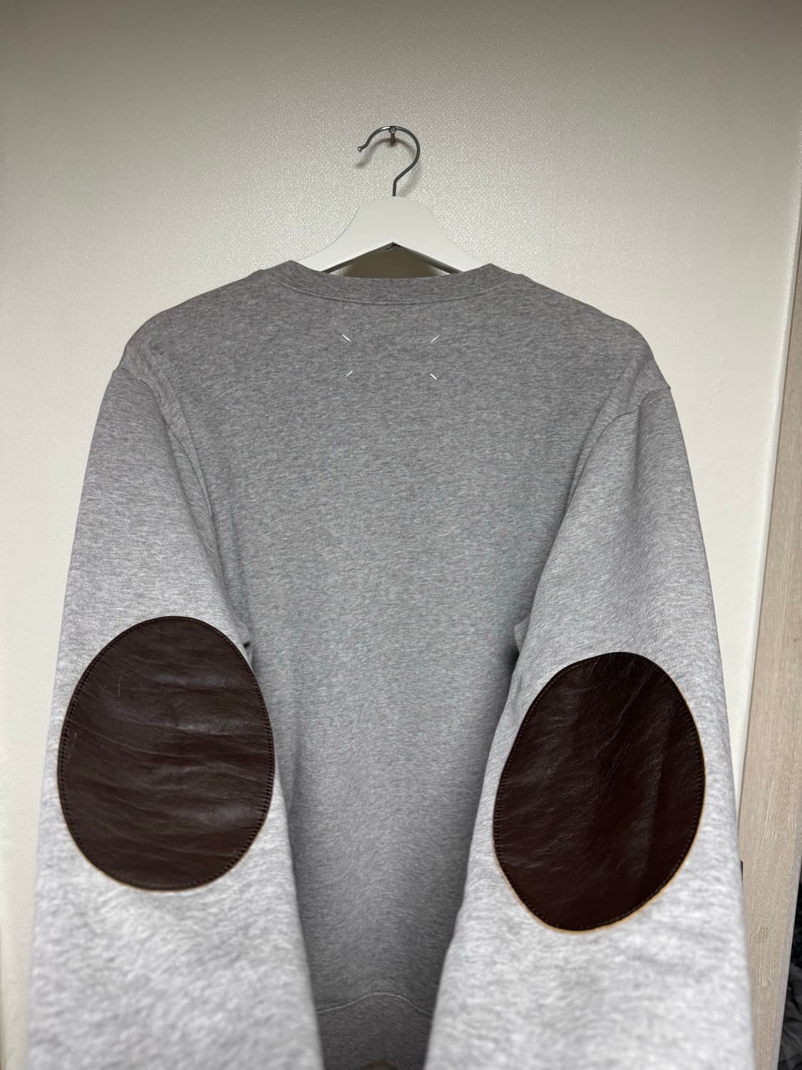 마르지엘라 엘보우 맨투맨 상품이미지4