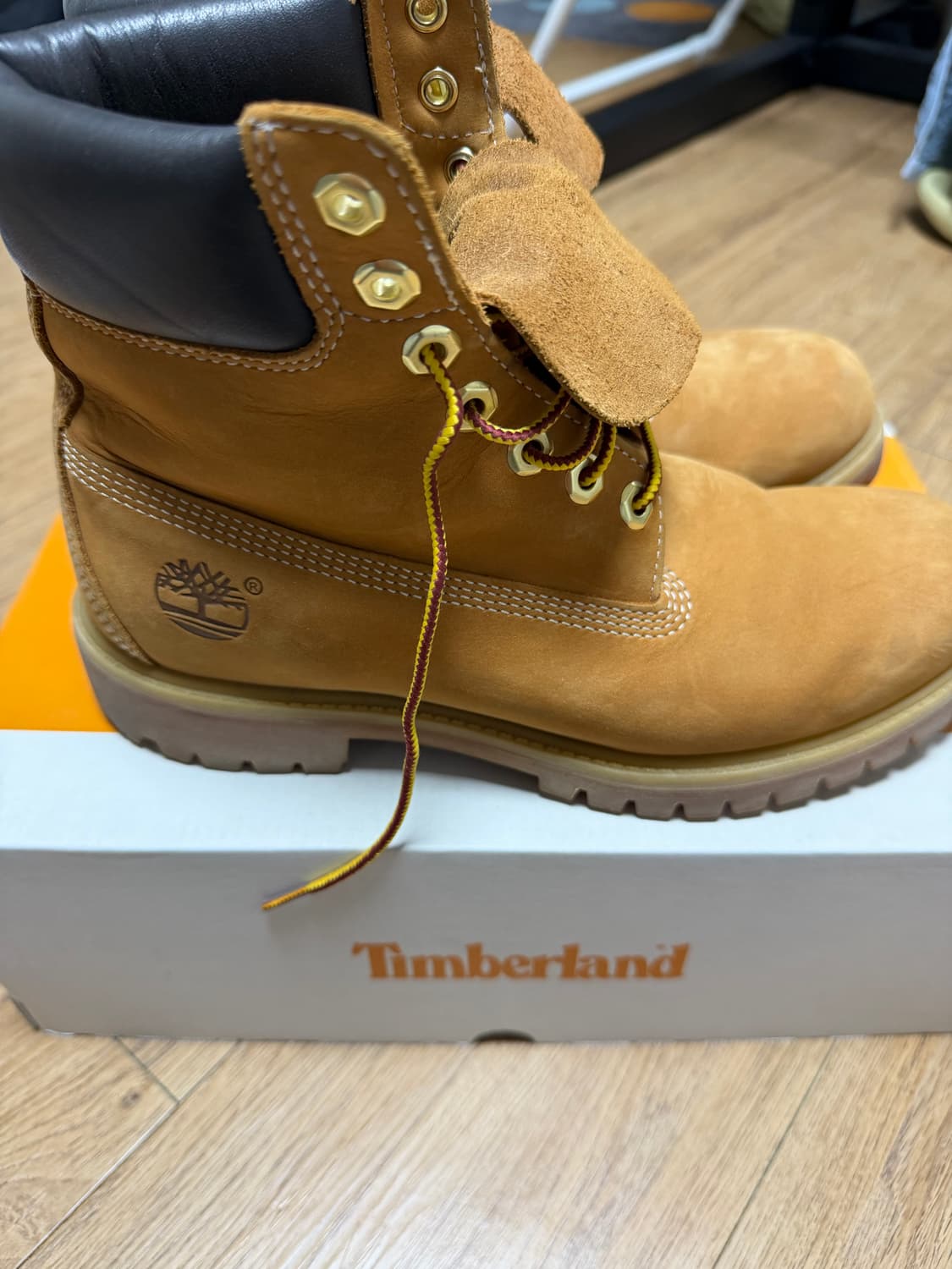 팀버랜드 프리미엄 6인치 워터프루프 부츠 위트 누벅 - 와이드 260 상품이미지3