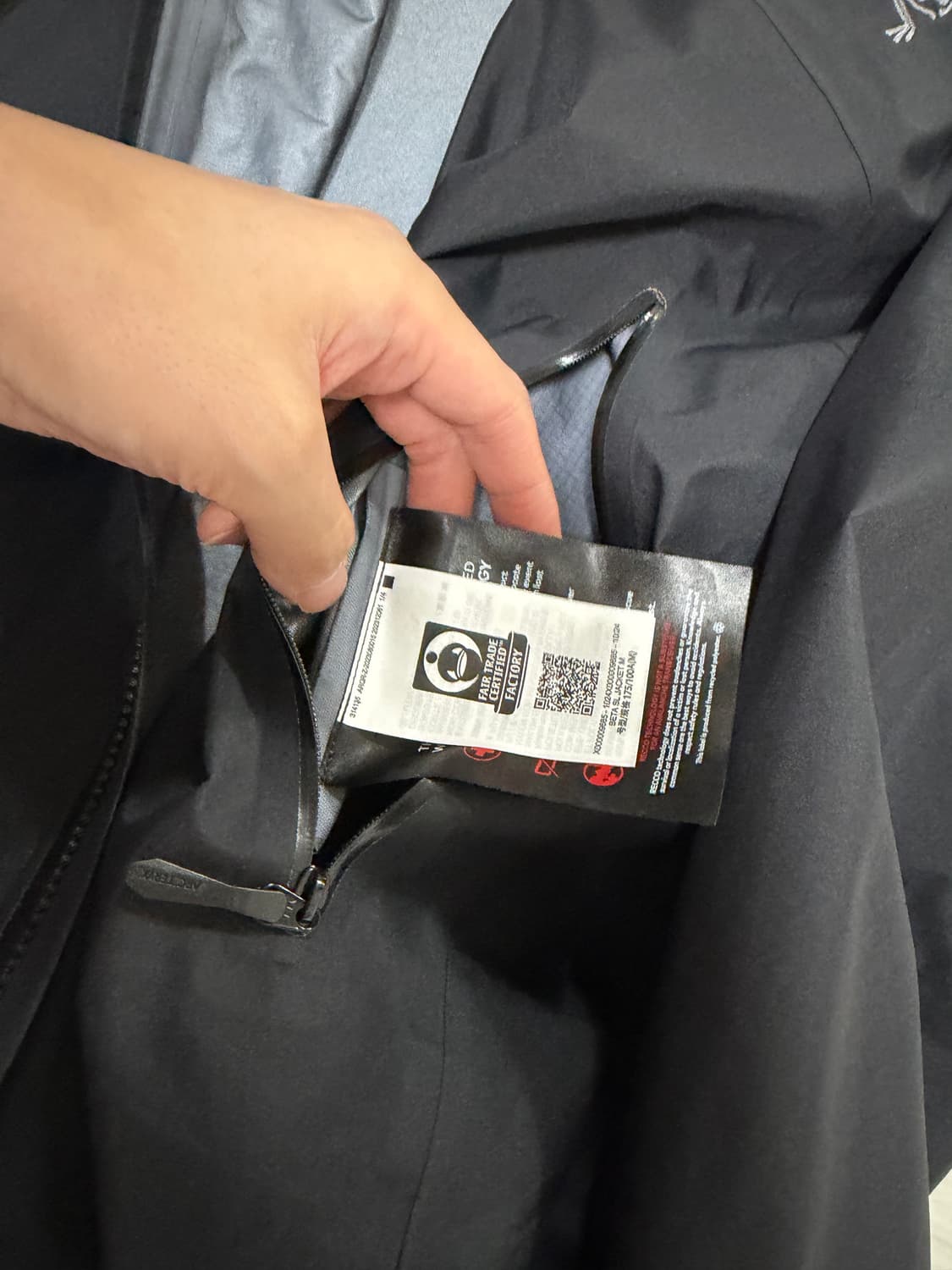 아크테릭스 베타 SL BLACK (MD size) 판매합니다! 상품이미지6