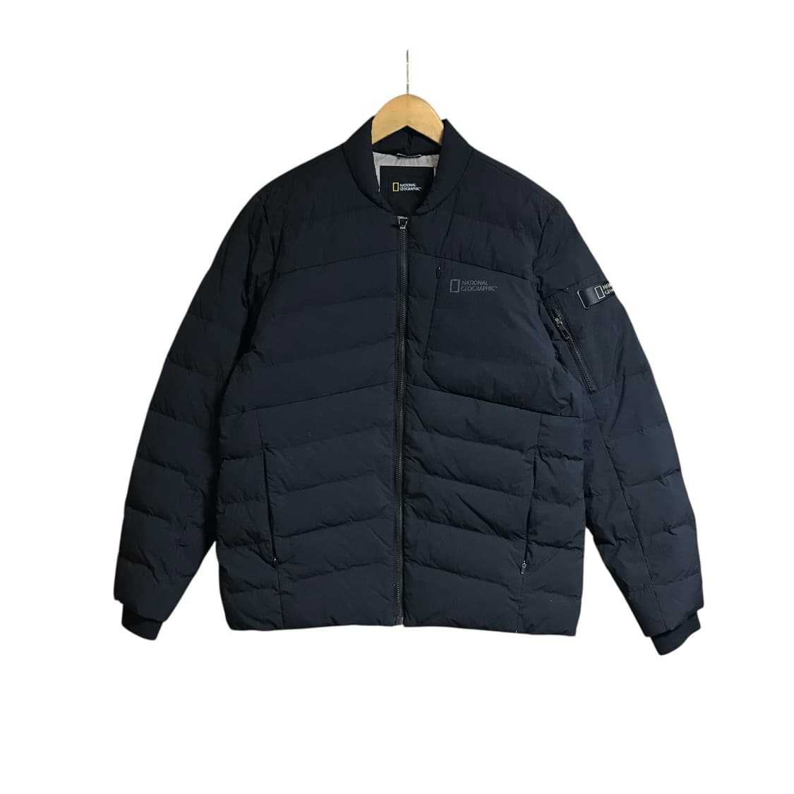 내셔널지오그래픽 검정 패딩점퍼 상품이미지2
