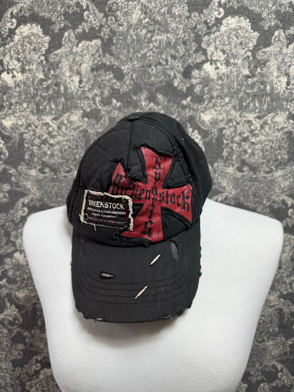 birkenstock 버켄스탁 십자가 데미지 볼캡 상품이미지1