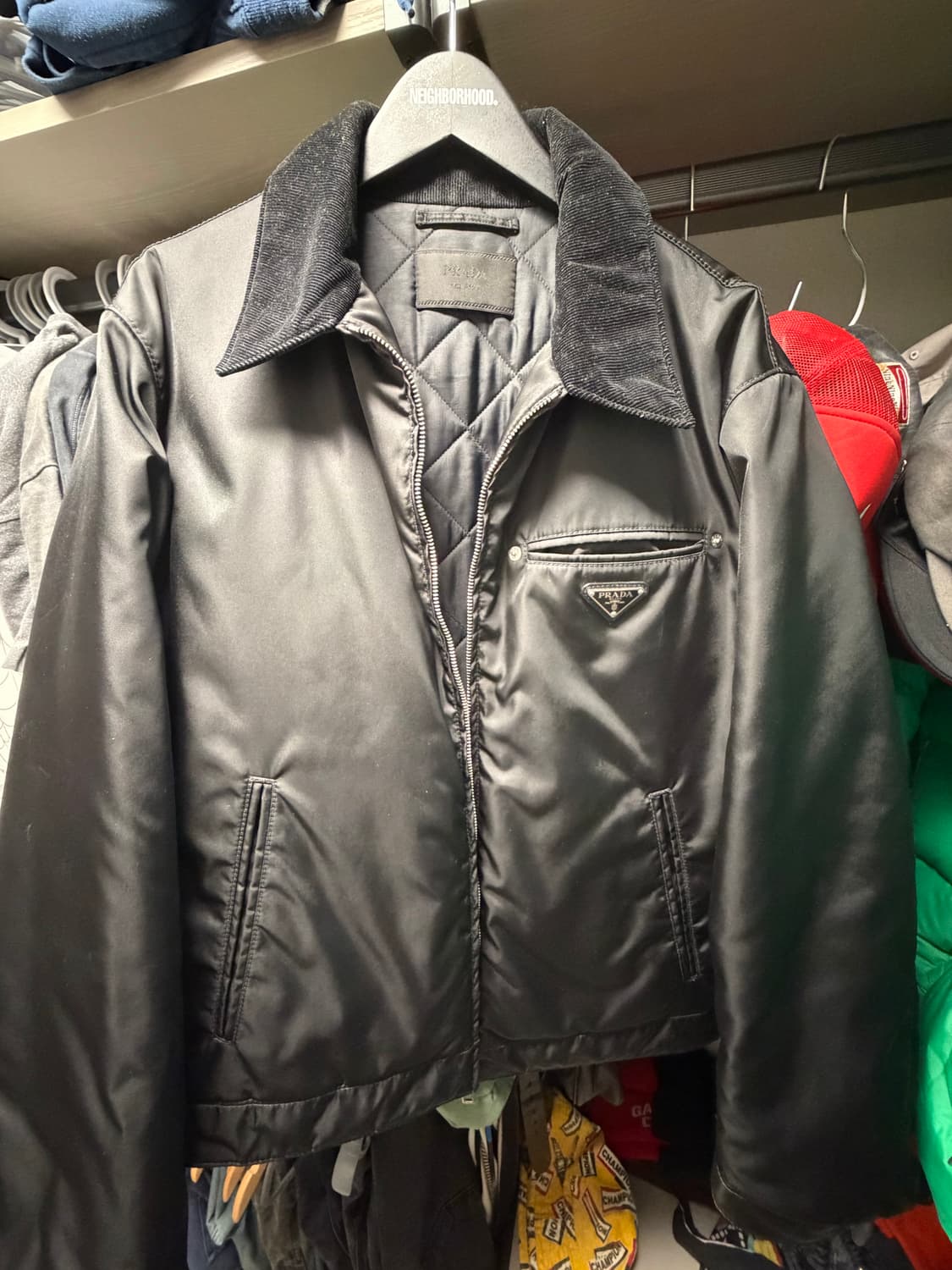프라다 리나일론 블루종 자켓 판매합니다 상품이미지1
