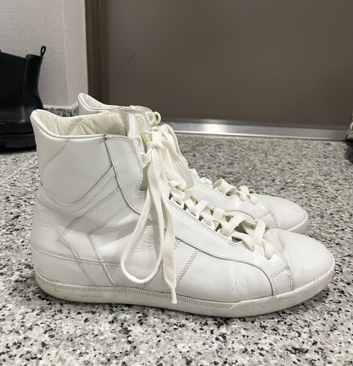 디올옴므 04ss 스트립 스니커즈 하이탑 화이트 상품이미지8