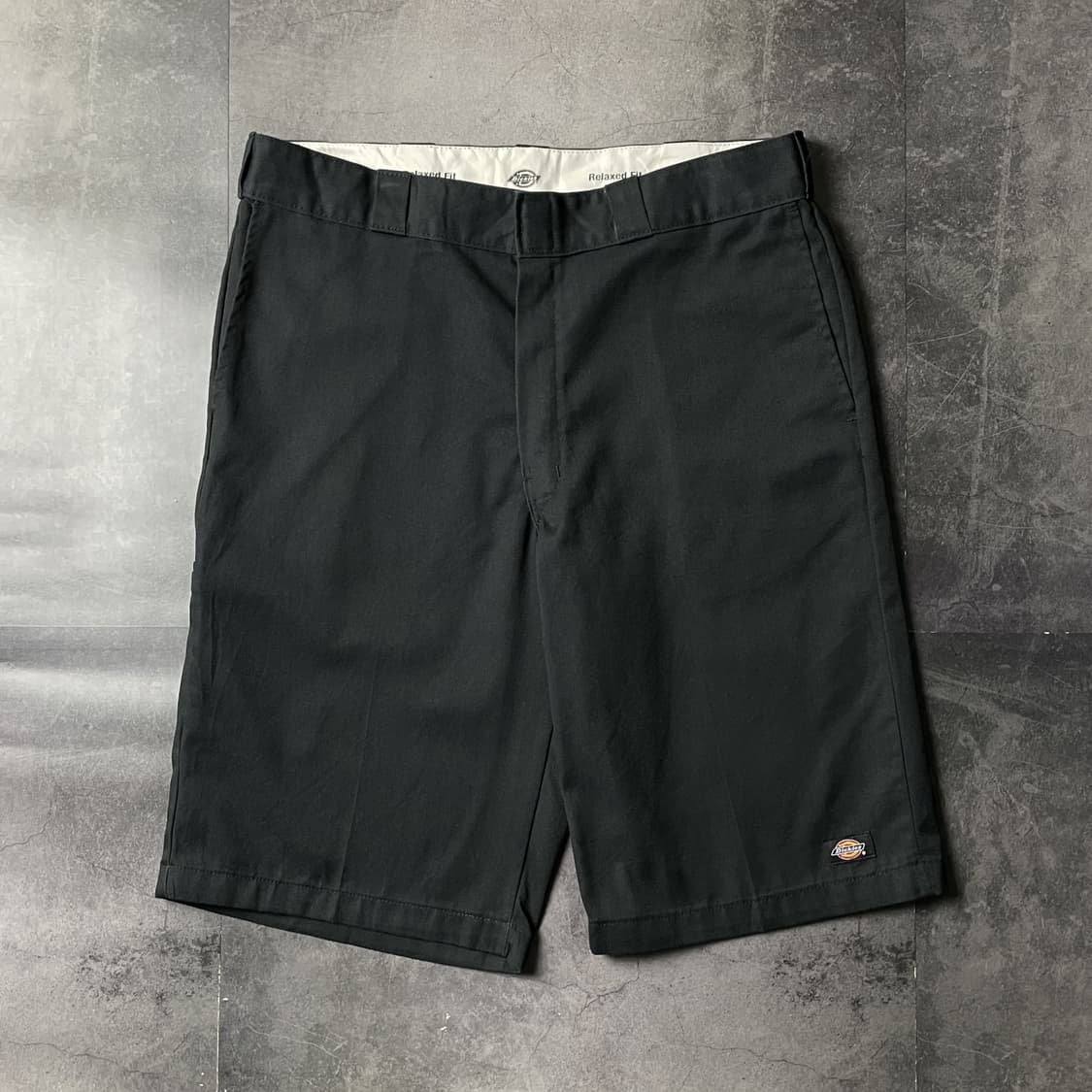 DICKIES 디키즈 블랙 릴렉스핏 워크 하프팬츠 A01143 상품이미지1