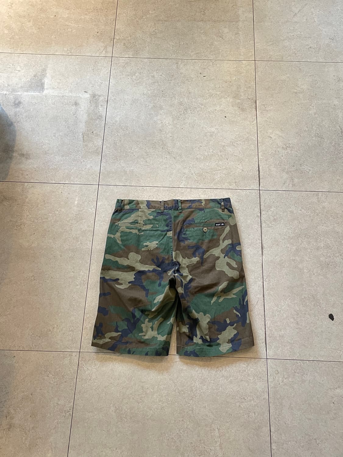 HUF 허프 카모 반바지 상품이미지1