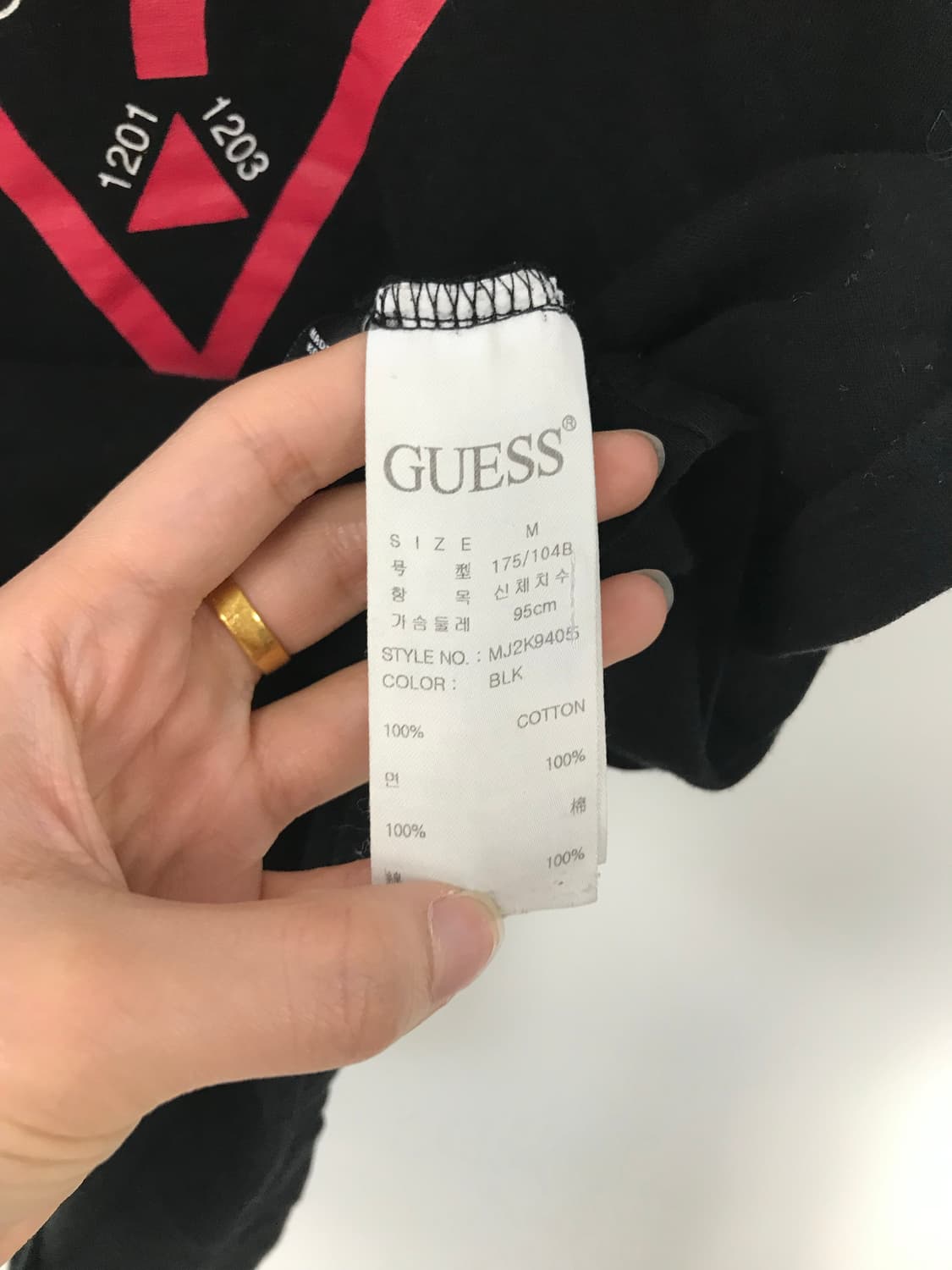 게스 빅로고 블랙 반팔 티셔츠 상품이미지4