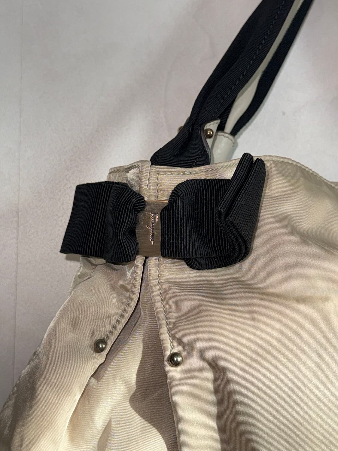 Salvatore Ferragamo ribbon nylon 토트백 상품이미지5