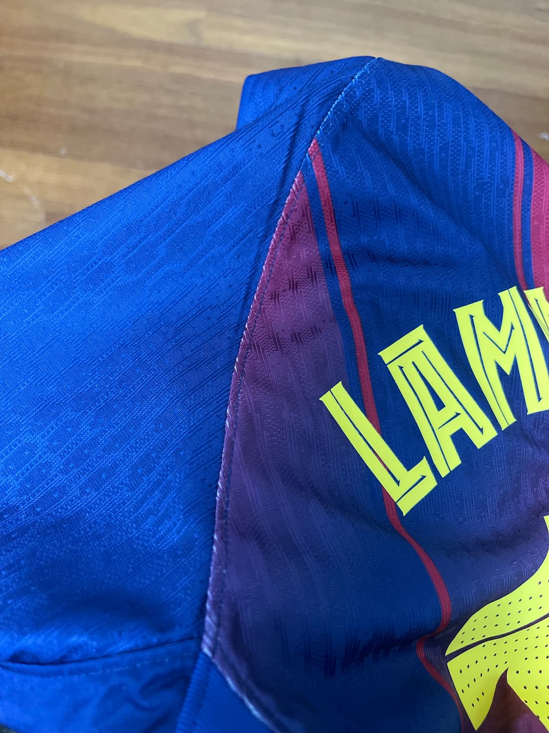 나이키 바르셀로나 25-26 에센틱 라민야말 유니폼 해외 M (무료배송) 상품이미지10