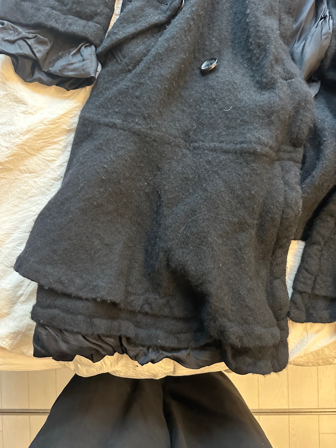 꼼데가르송 블랙 더블 축융 코트 상품이미지3