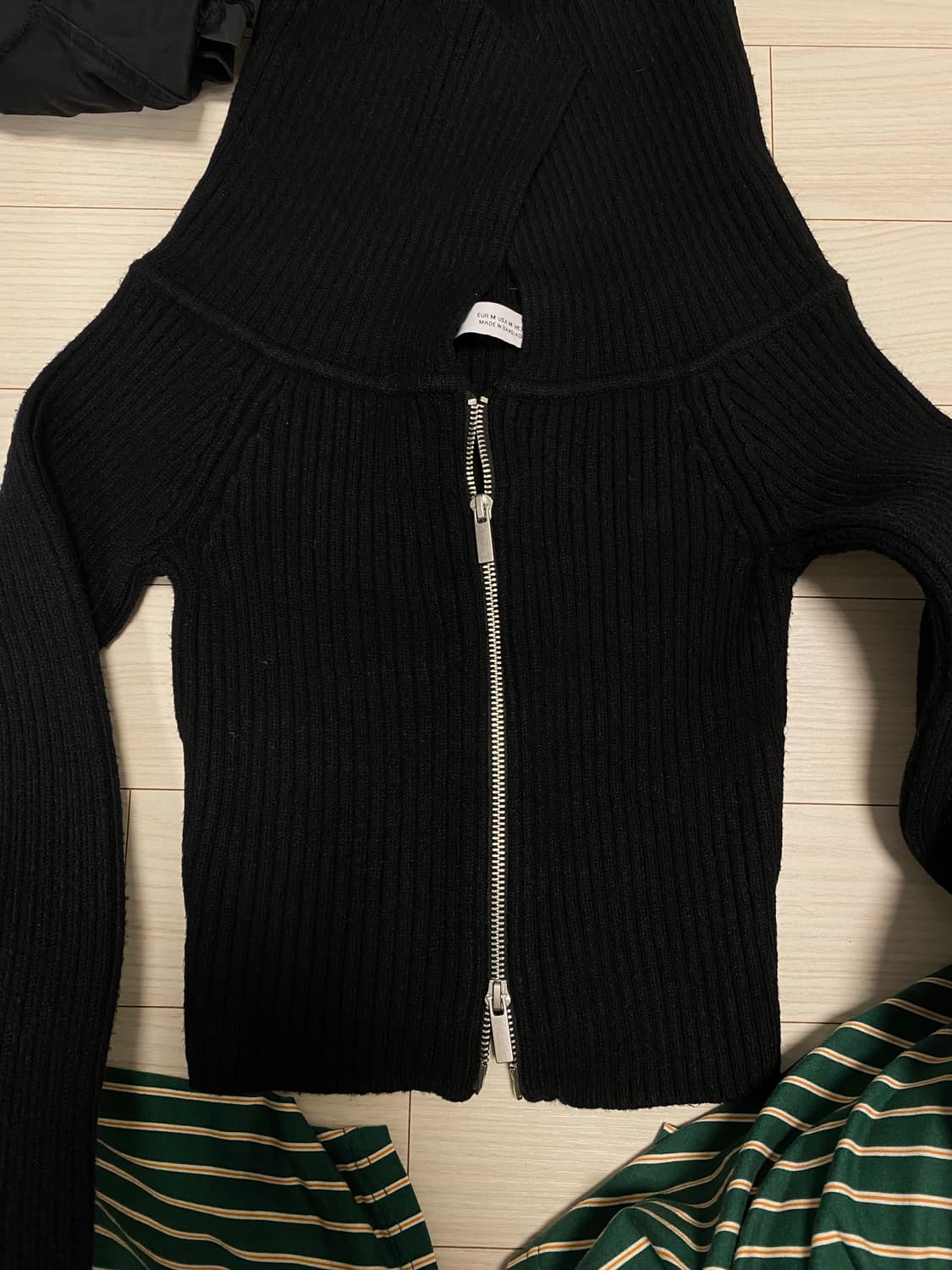 자라 집업 탑 상품이미지1