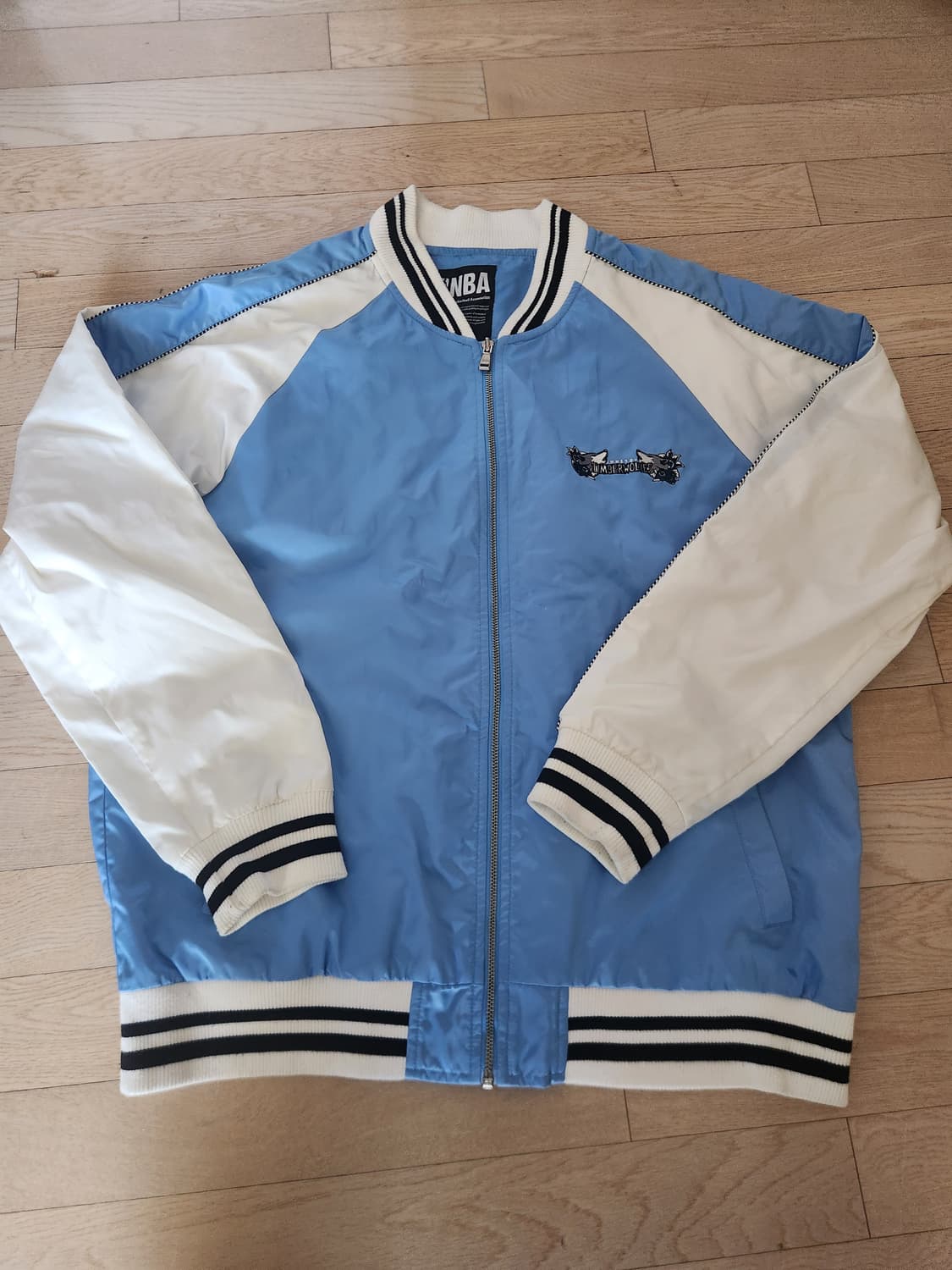 Nba 팀버울브스 스카쟌 팝니다 상품이미지1